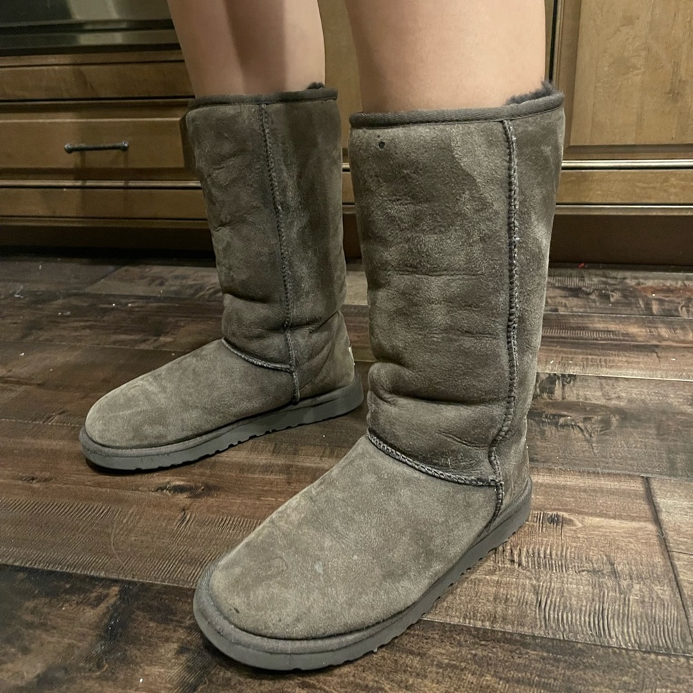 UGG BOOTS!!